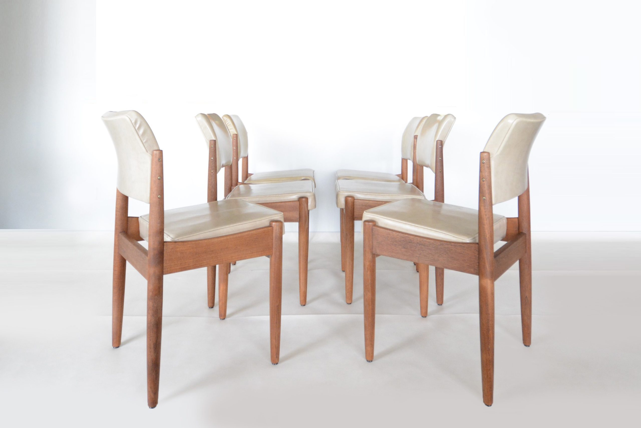 chiswell-dining-suite-table-6-chairs-extension-vintage-retro-furniture-danish-parker-fler-era (5)