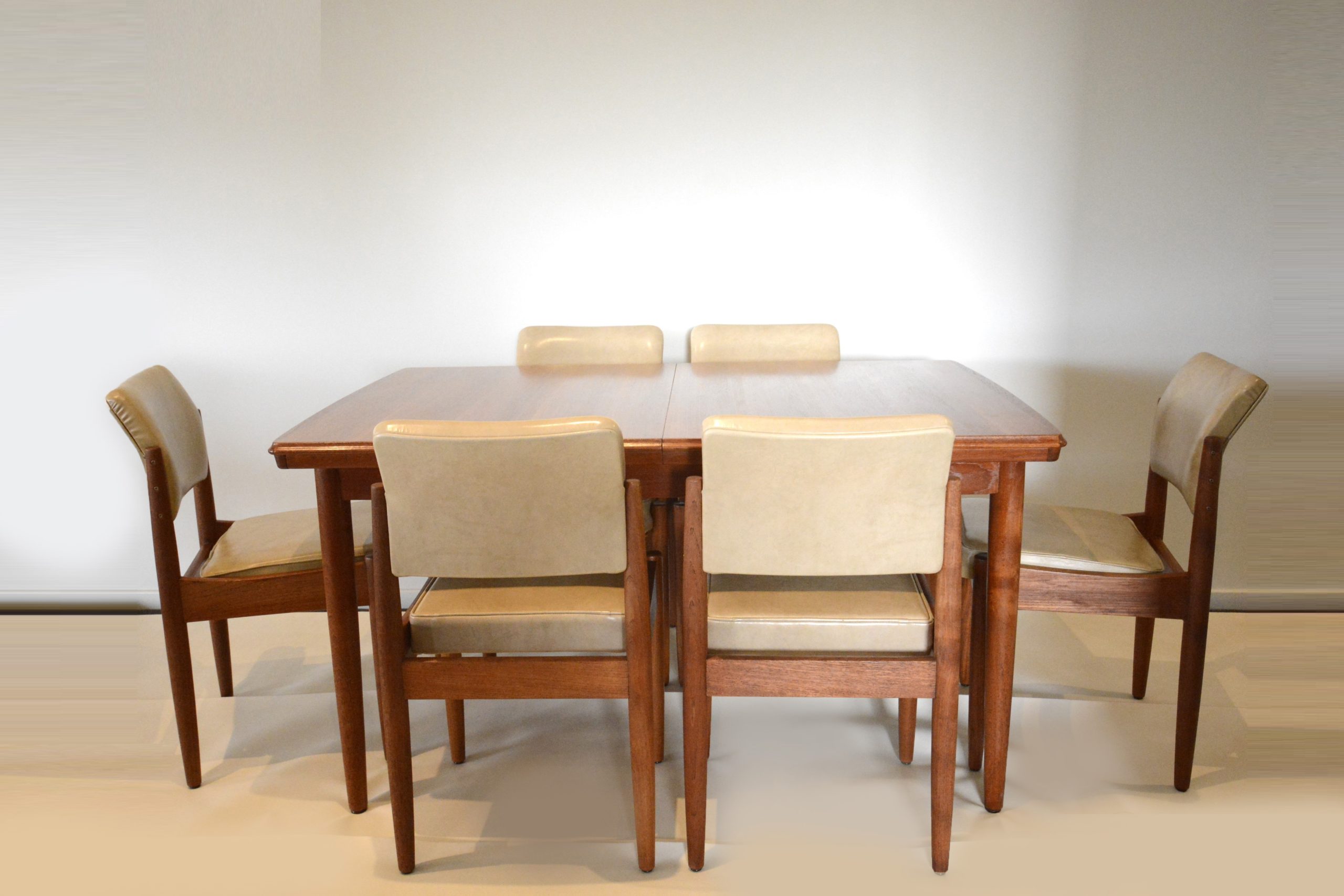 chiswell-dining-suite-table-6-chairs-extension-vintage-retro-furniture-danish-parker-fler-era (7)