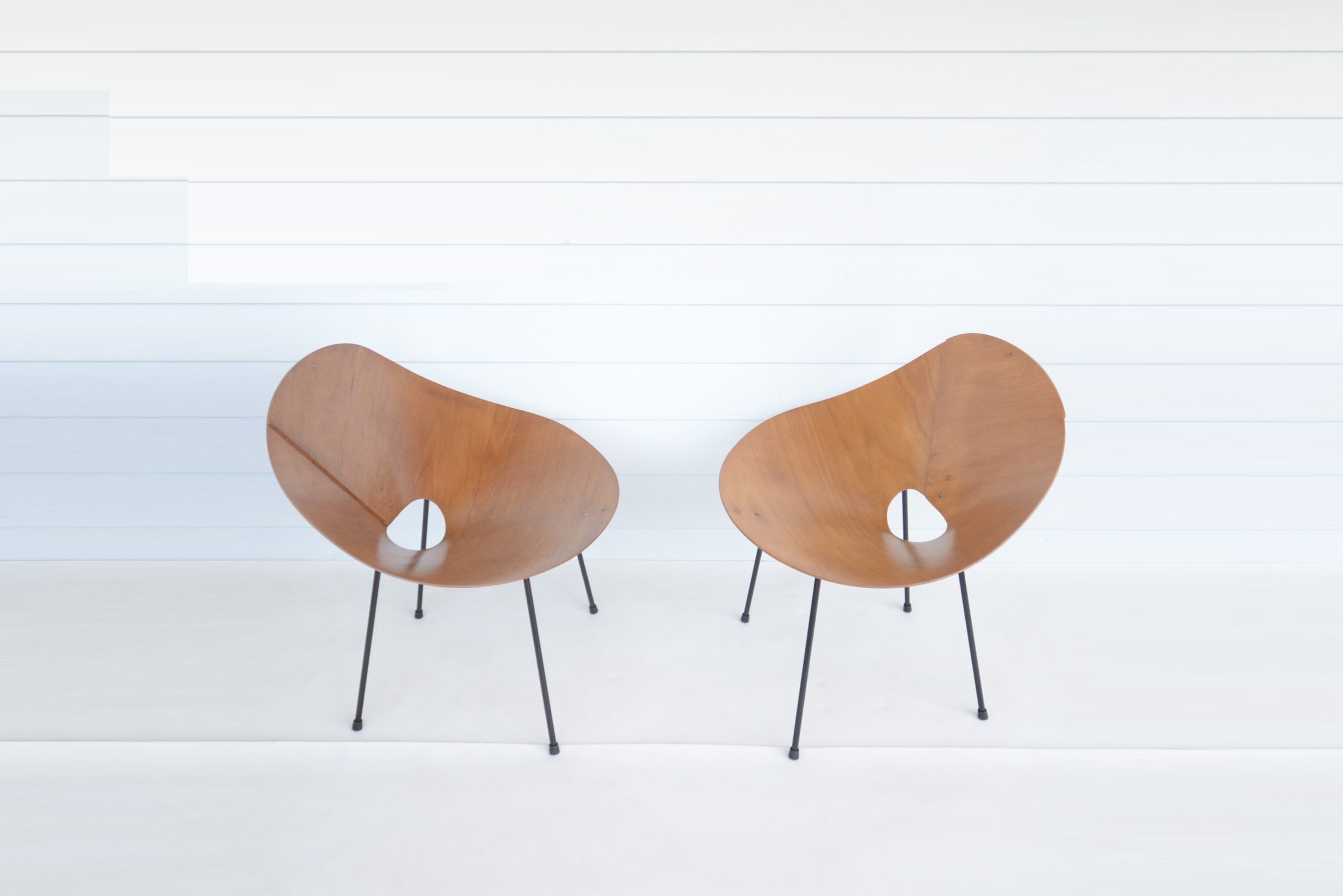 pair-roger-mclay-kone-cone-chairs-vintage-retro-australian-designer-chair-fler-b-b-italia-era (
