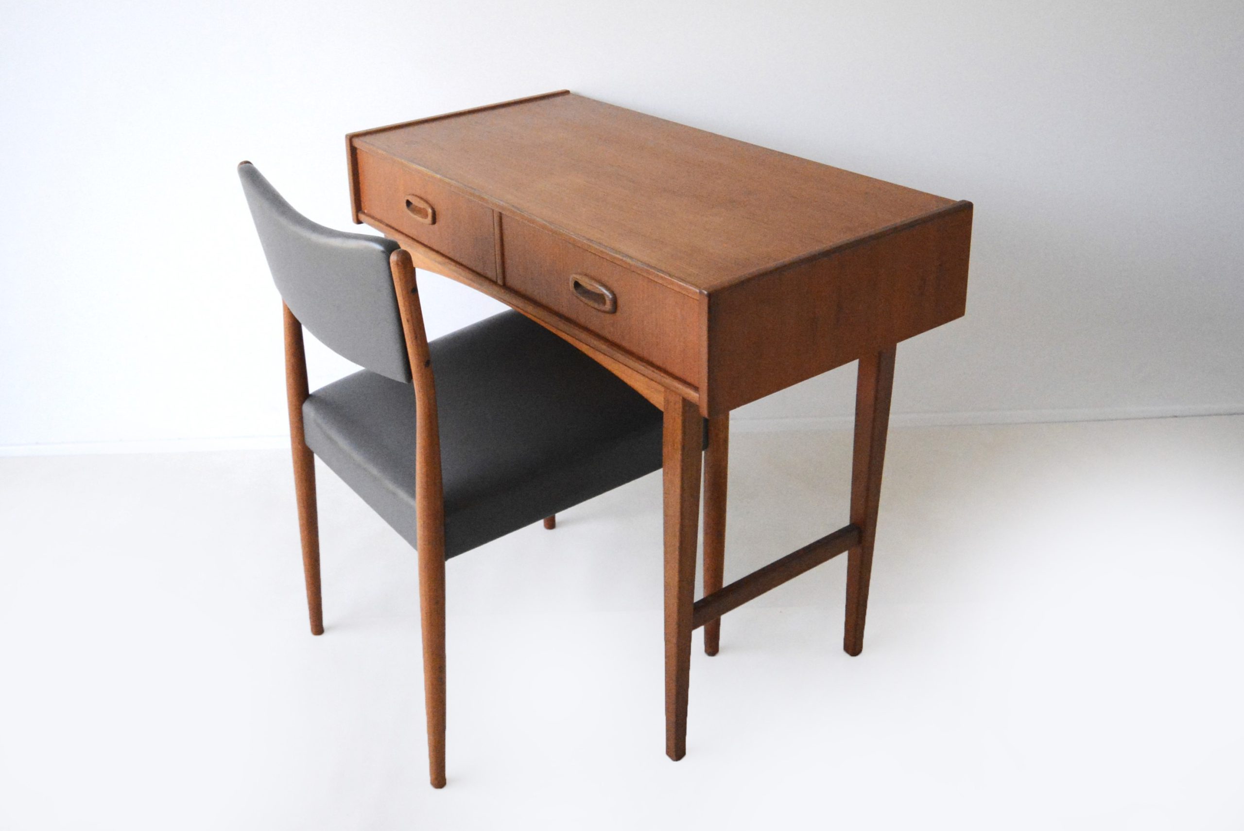 parker-hall-table-desk-console-danish-fler-finn-juhl-era (13)