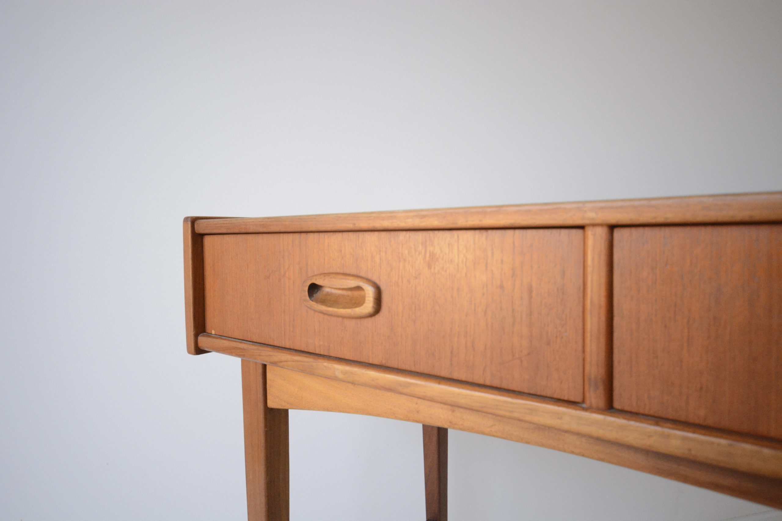 parker-hall-table-desk-console-danish-fler-finn-juhl-era (7)