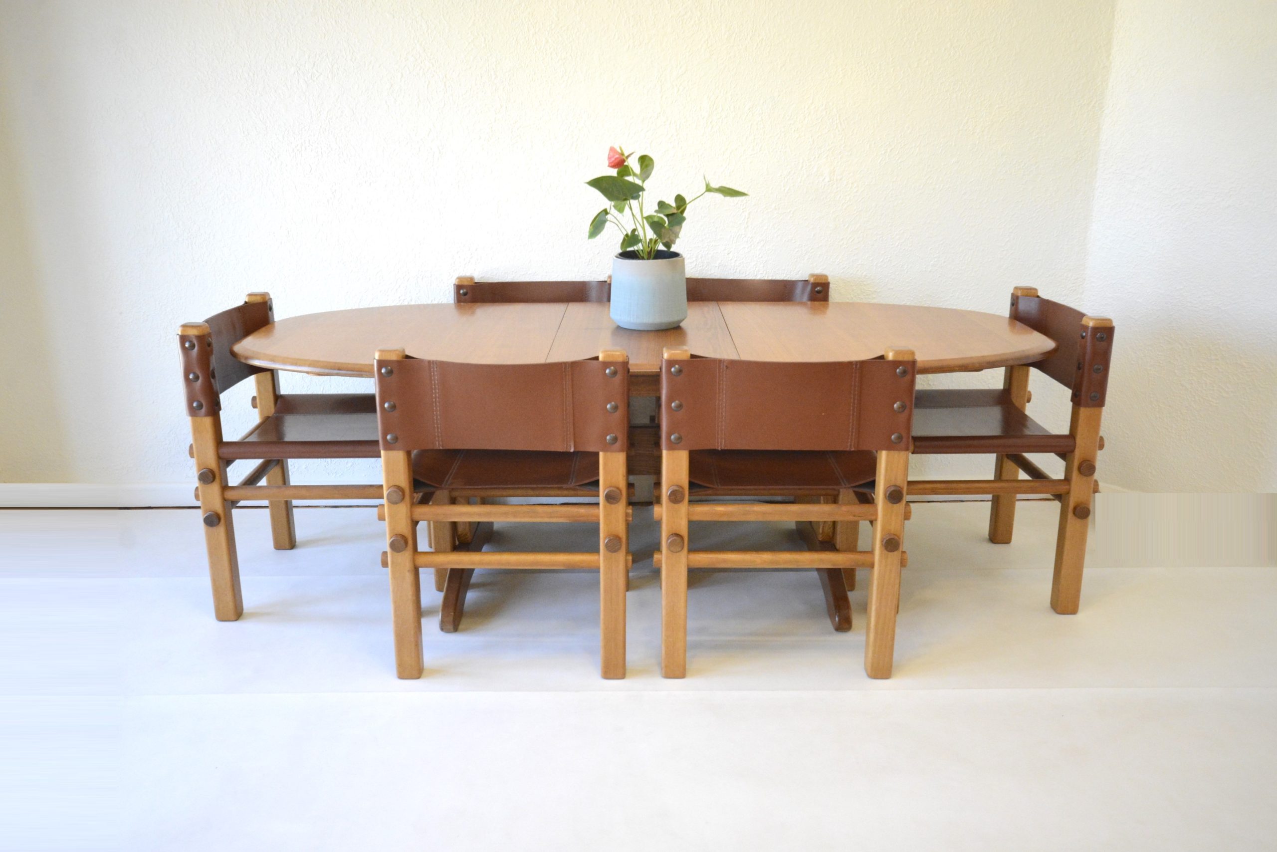 norman-archibald-nore-vintage-dining-suite-chairs-table-1970's-leather-tessa-era (5)
