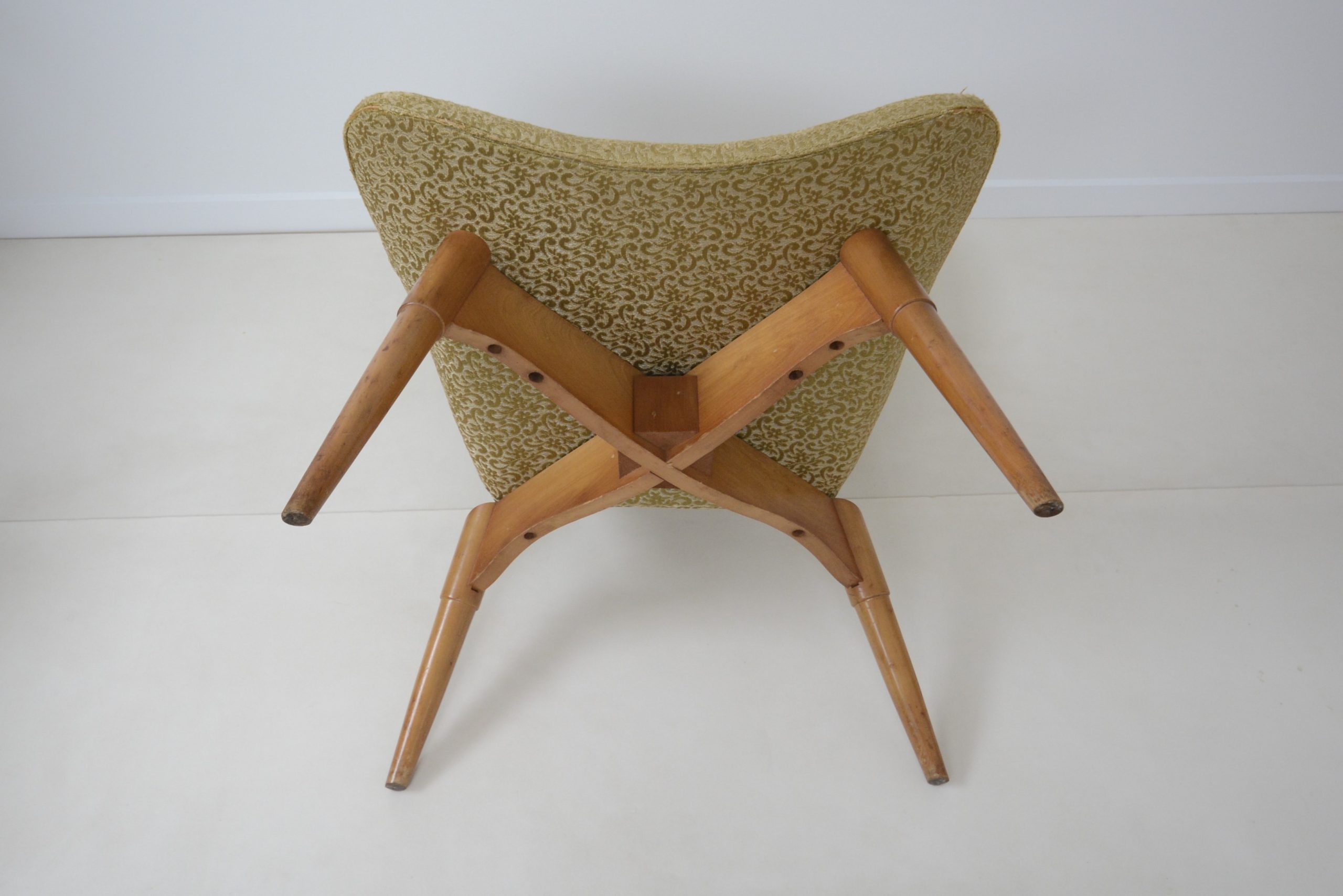 grant-featherston-r152-contour-chair-1950s-vintage-designer-chairs-furniture-retro-parker-era (16)