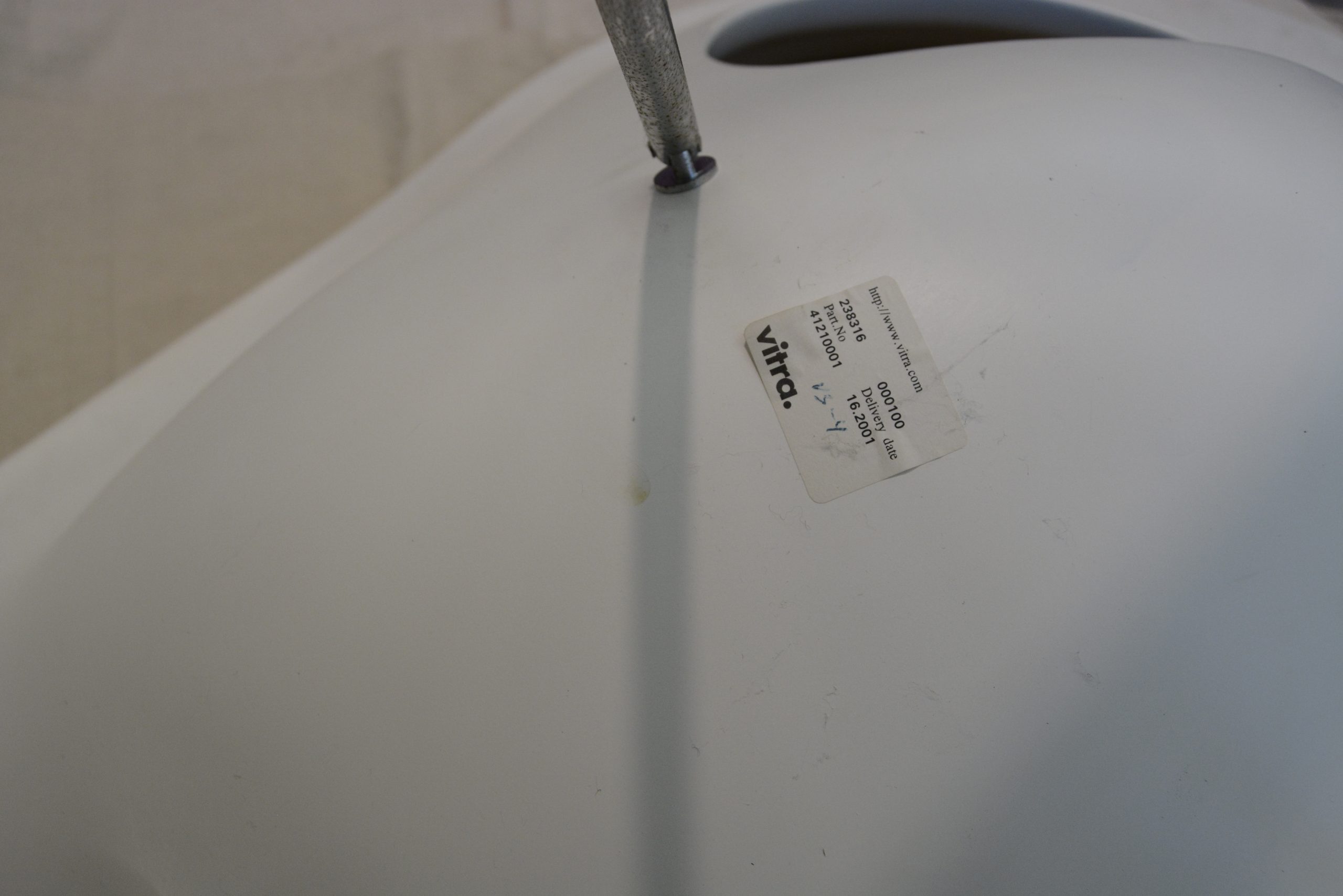 eames-vitra-lachaise-la-chaise-fibreglass-lounge-first-edition-designe (15)