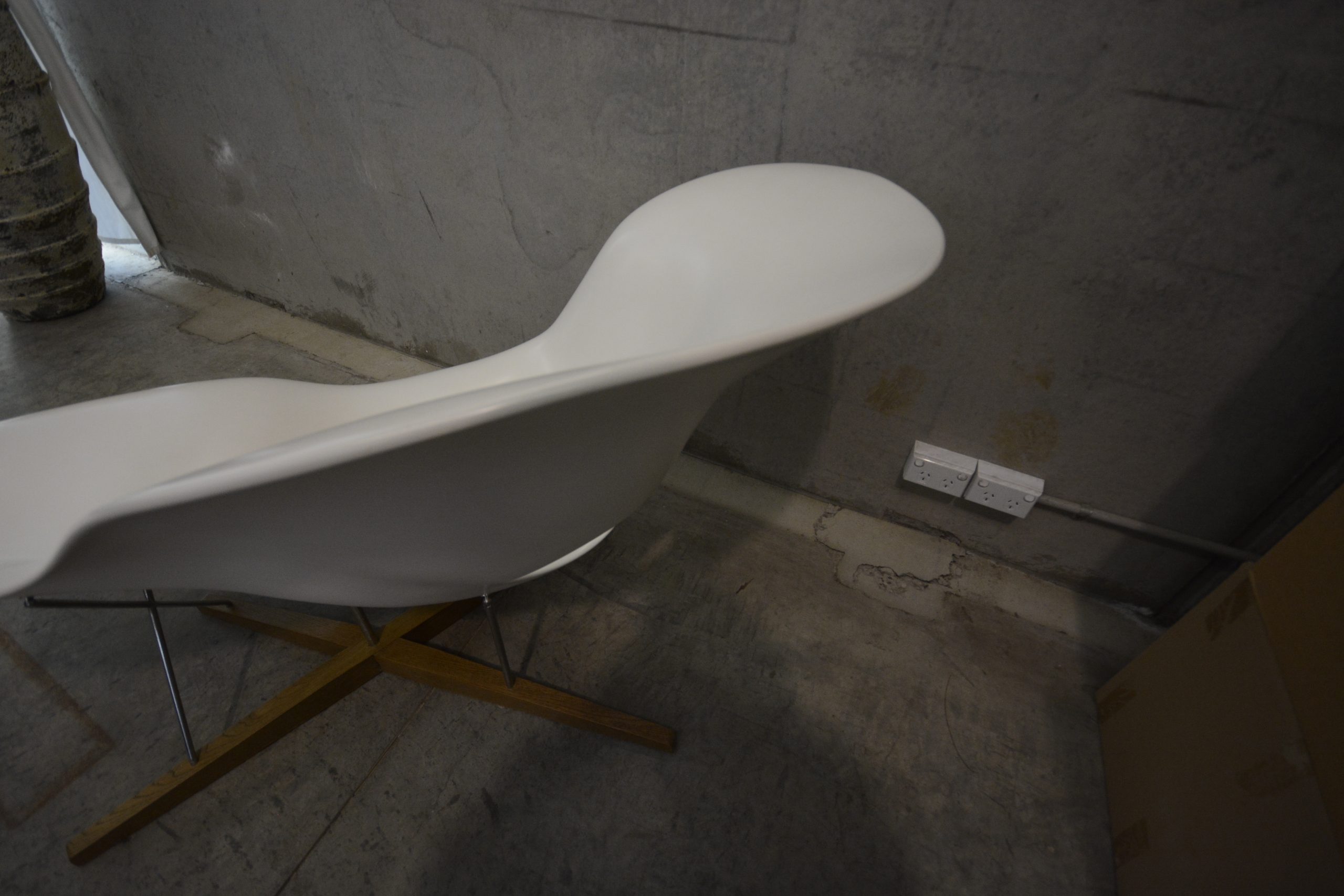 eames-vitra-lachaise-la-chaise-fibreglass-lounge-first-edition-designe (20)