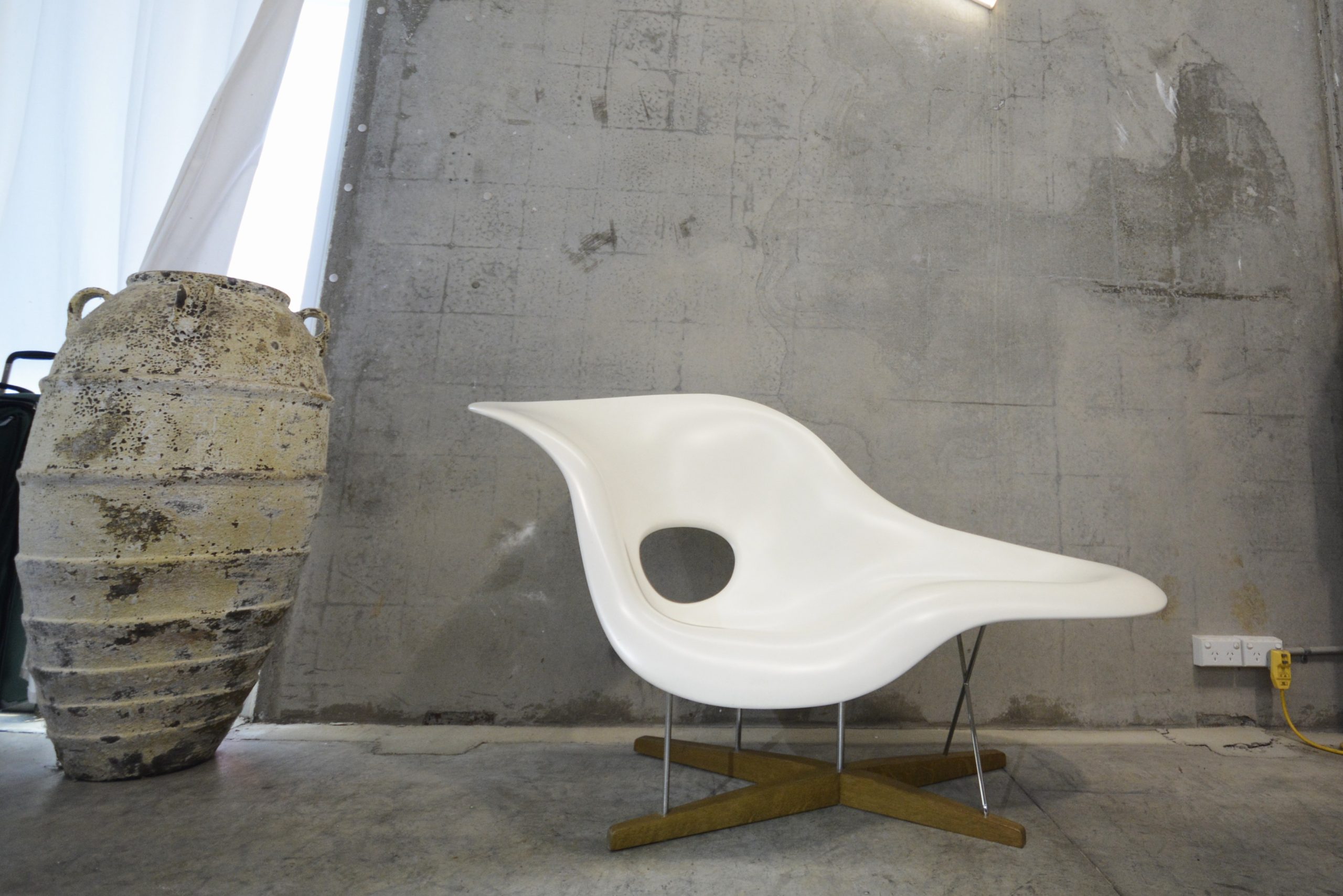 eames-vitra-lachaise-la-chaise-fibreglass-lounge-first-edition-designe (3)
