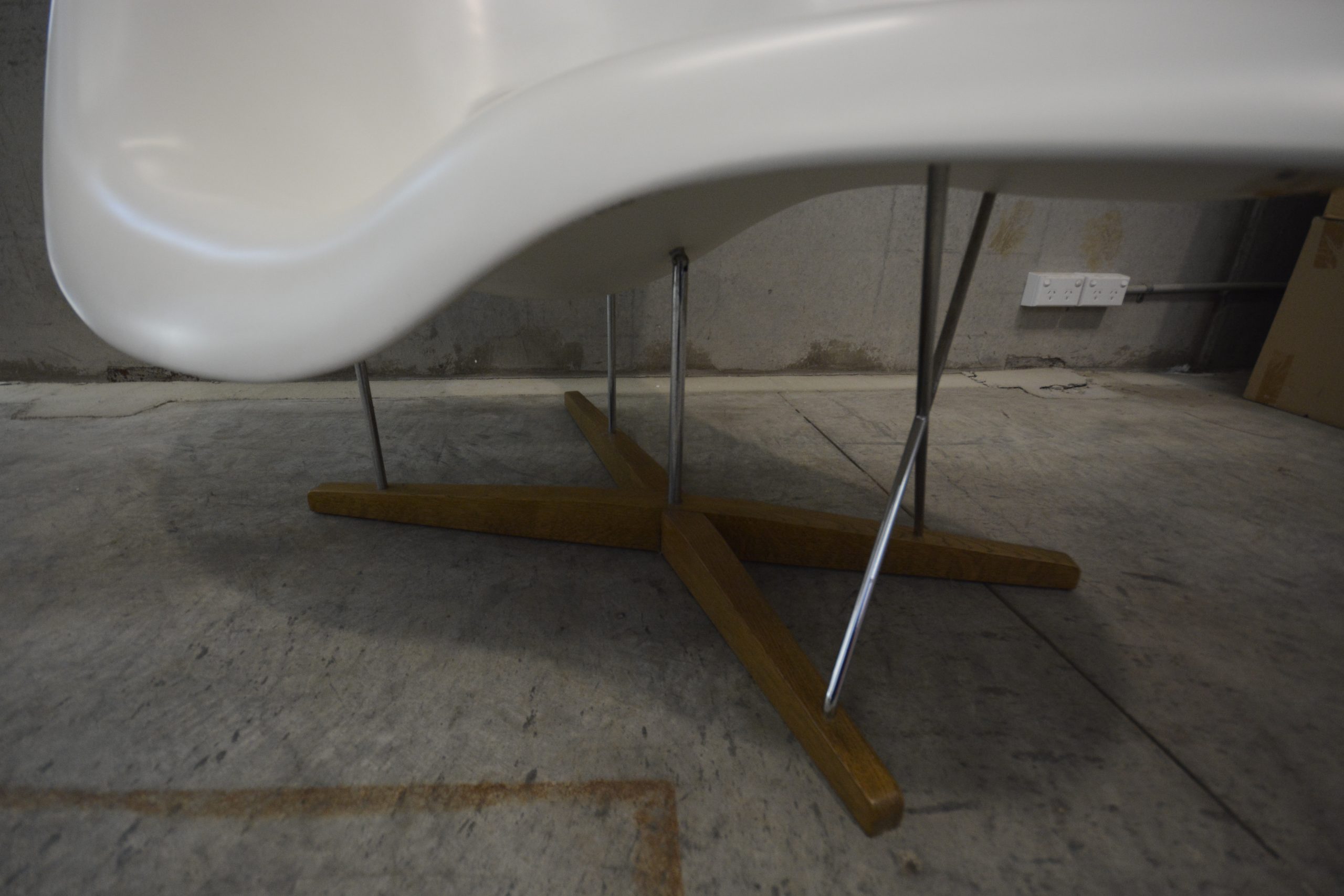 eames-vitra-lachaise-la-chaise-fibreglass-lounge-first-edition-designe (8)