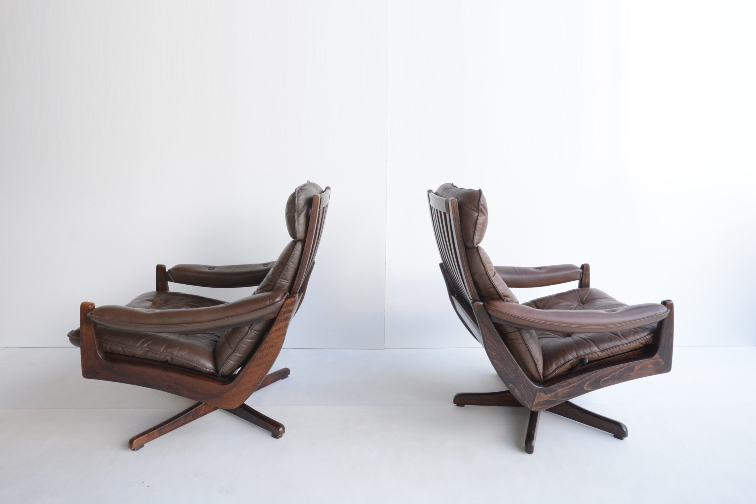 lied-mobler-soda-galvano-norway-swivel-recliner-chairs-vintage (12)