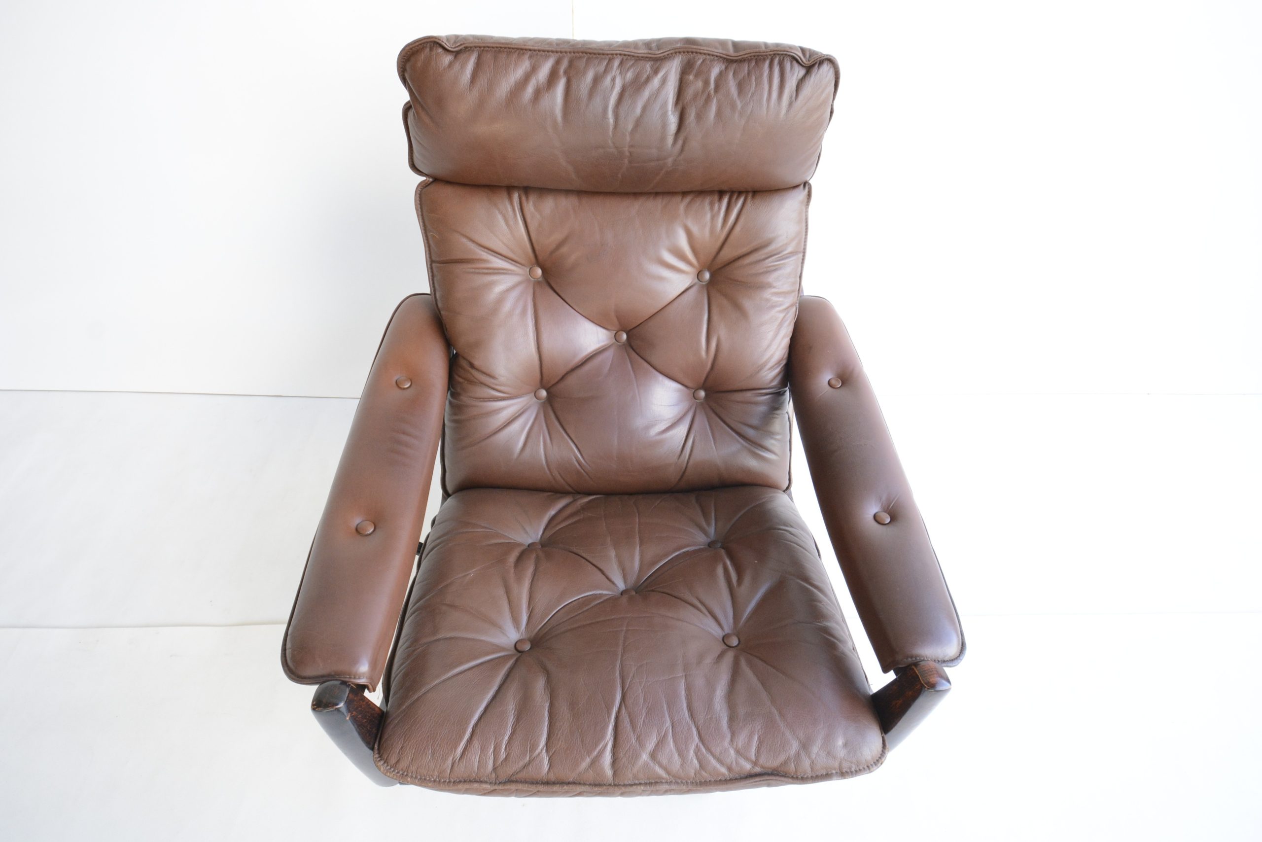 lied-mobler-soda-galvano-norway-swivel-recliner-chairs-vintage (15)