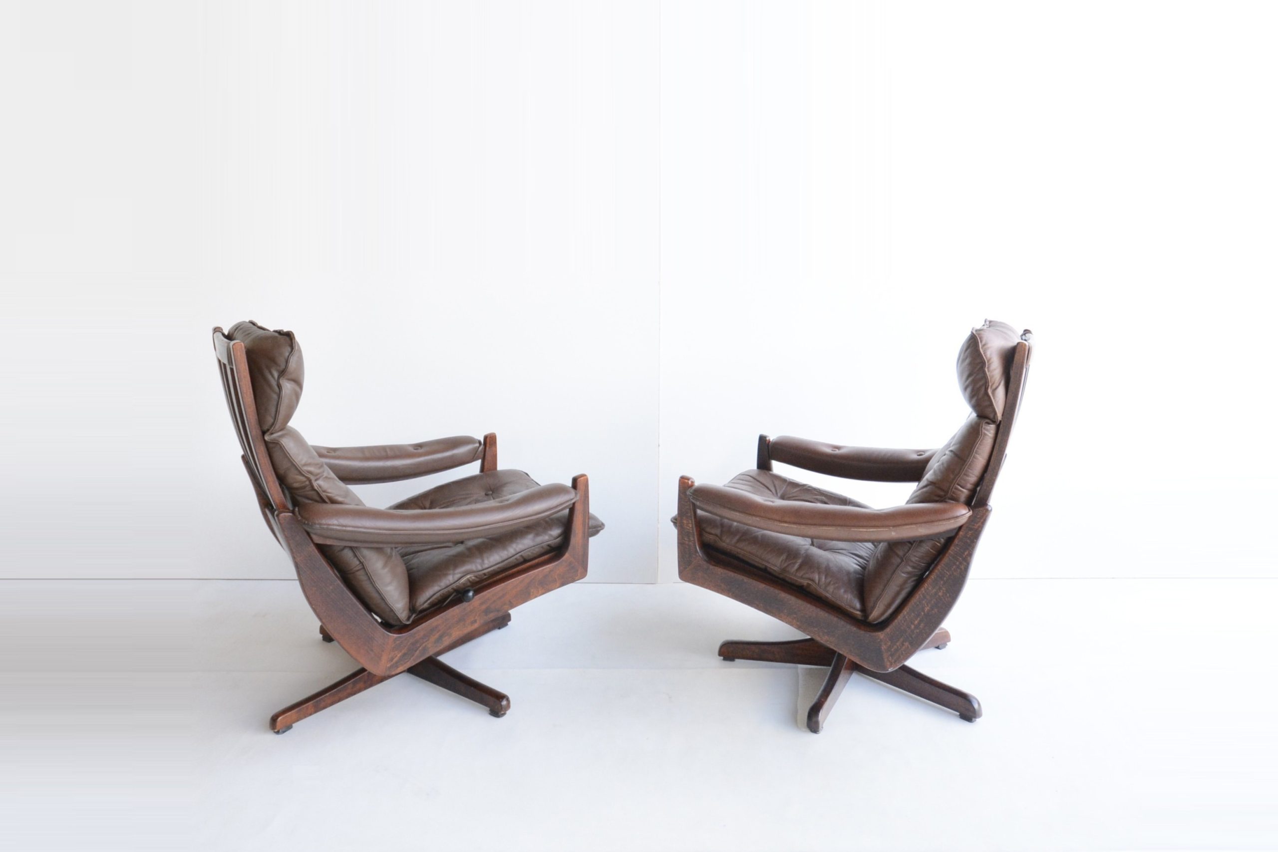lied-mobler-soda-galvano-norway-swivel-recliner-chairs-vintage (3)