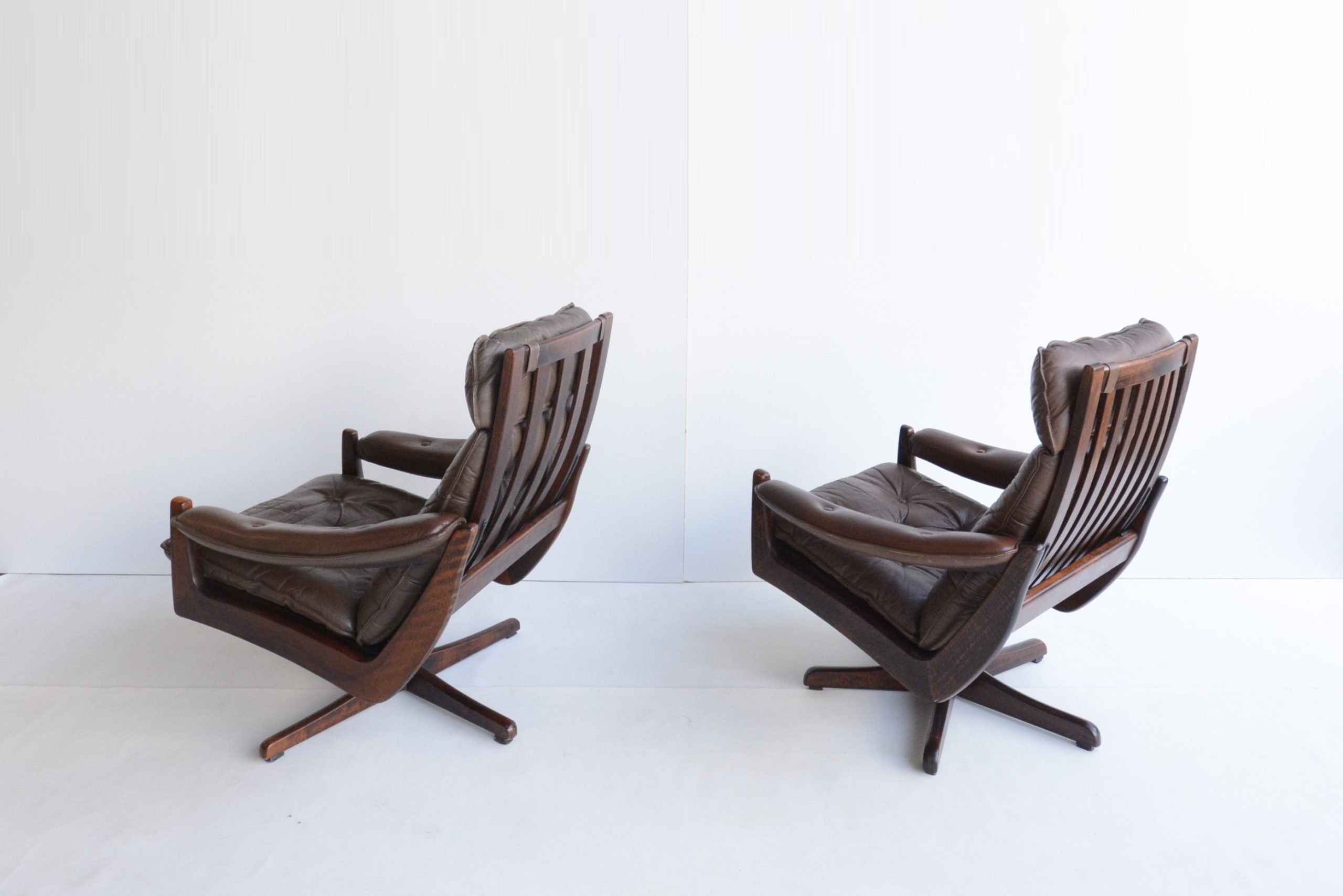 lied-mobler-soda-galvano-norway-swivel-recliner-chairs-vintage (6)