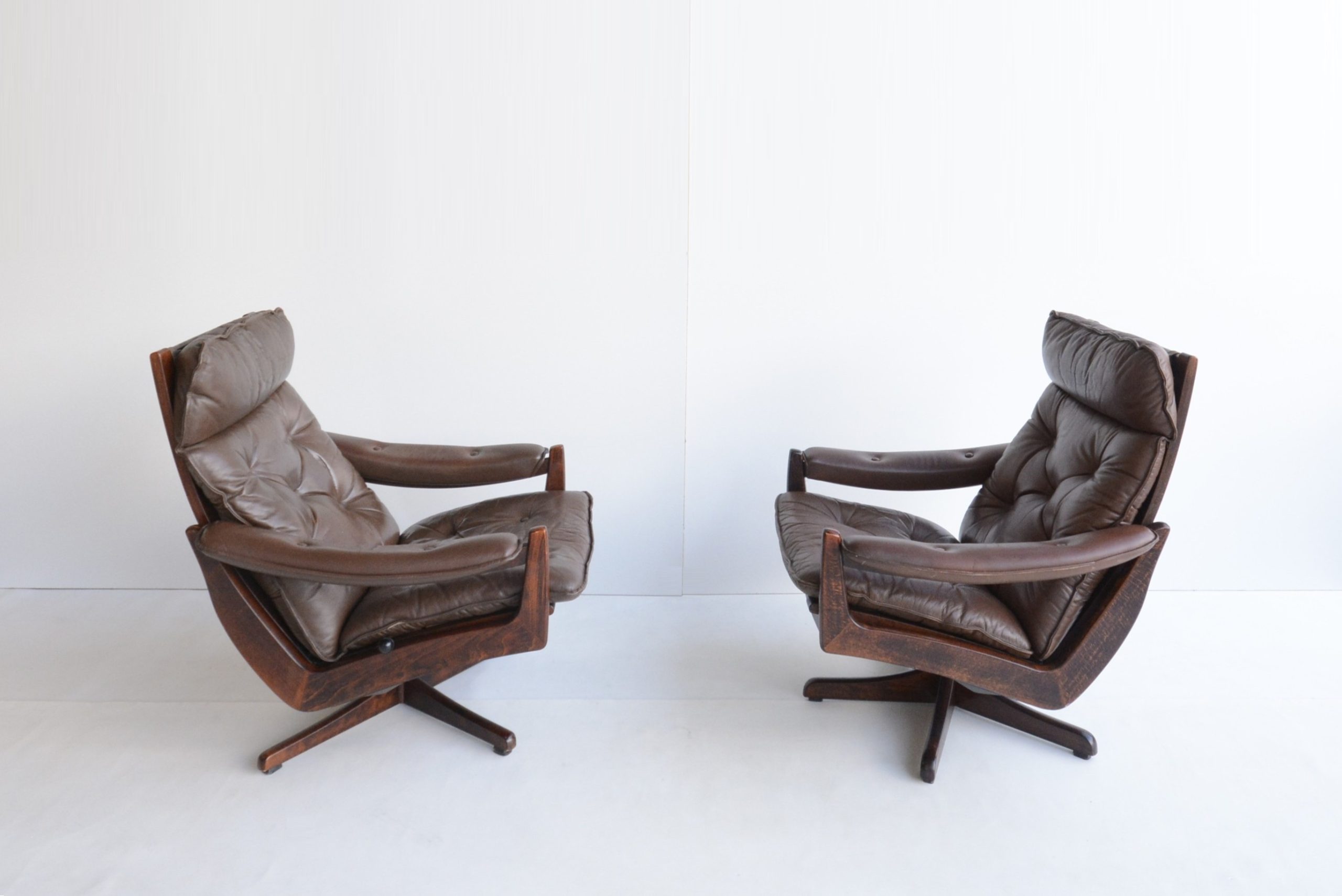 lied-mobler-soda-galvano-norway-swivel-recliner-chairs-vintage (8)