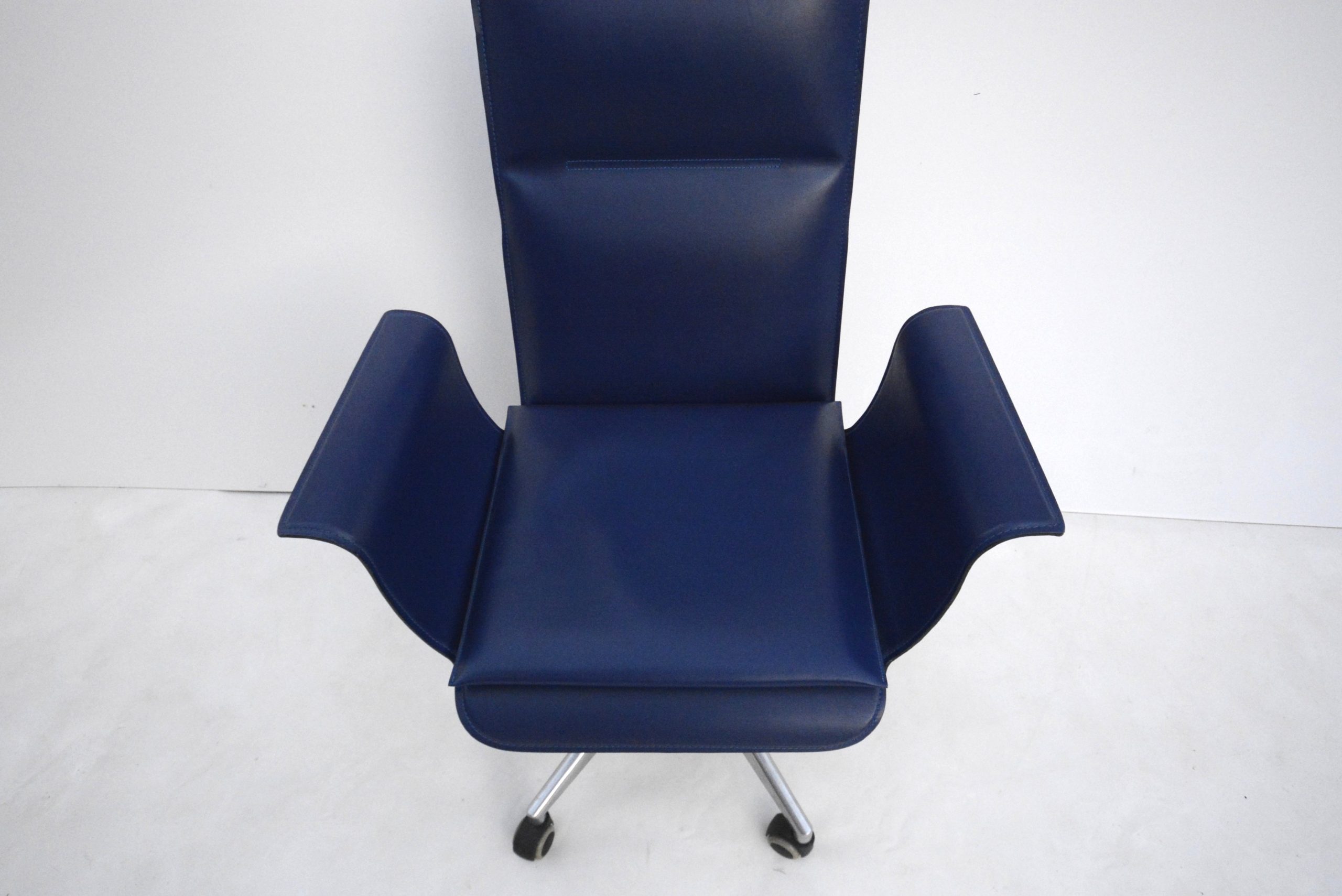 mariani-wing-executive-office-swivel-chair-luca-scacchetti-bb-italia-design (10)