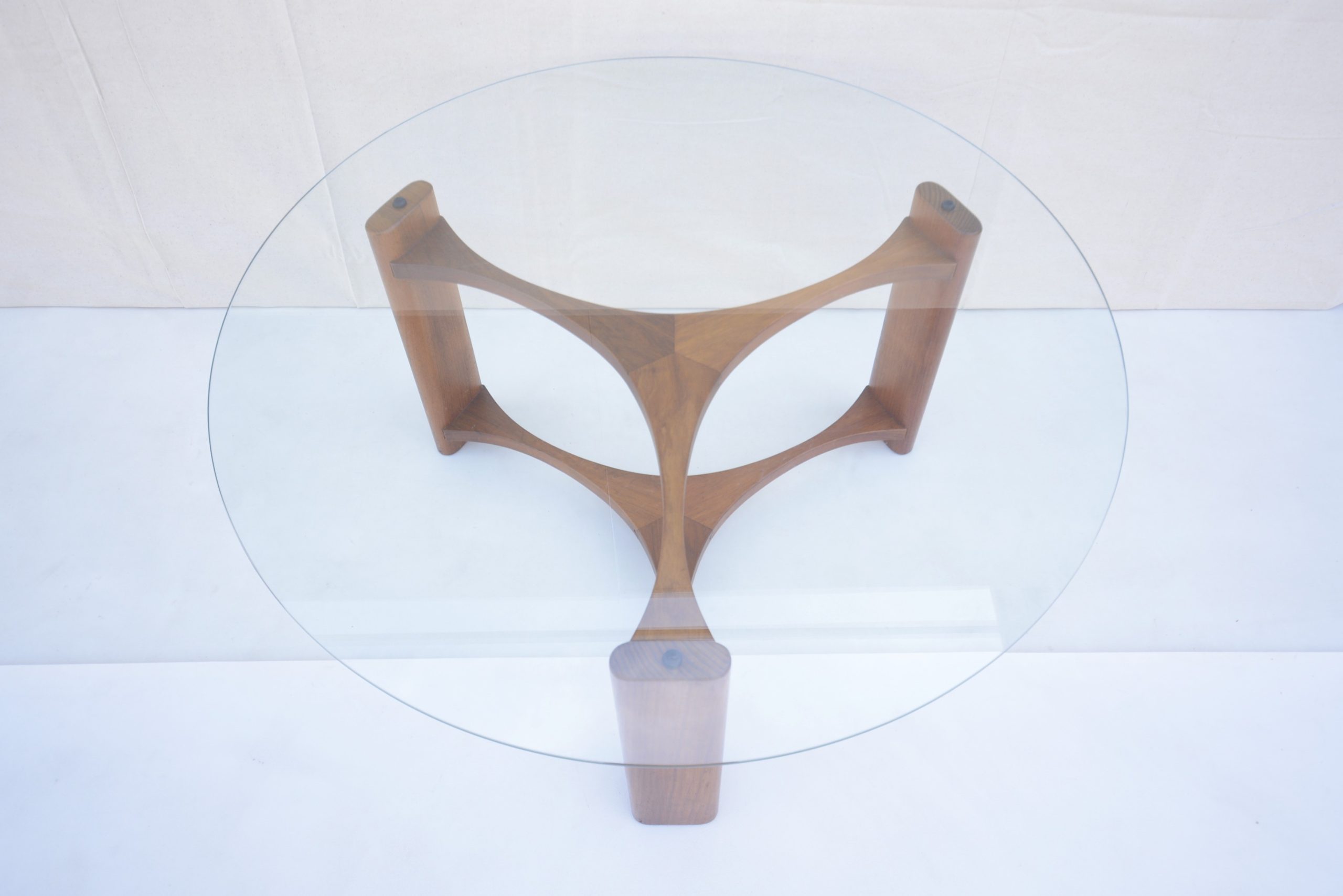 th-brown-&-sons-rondo-fondue-suite-stools-parker-era (10)