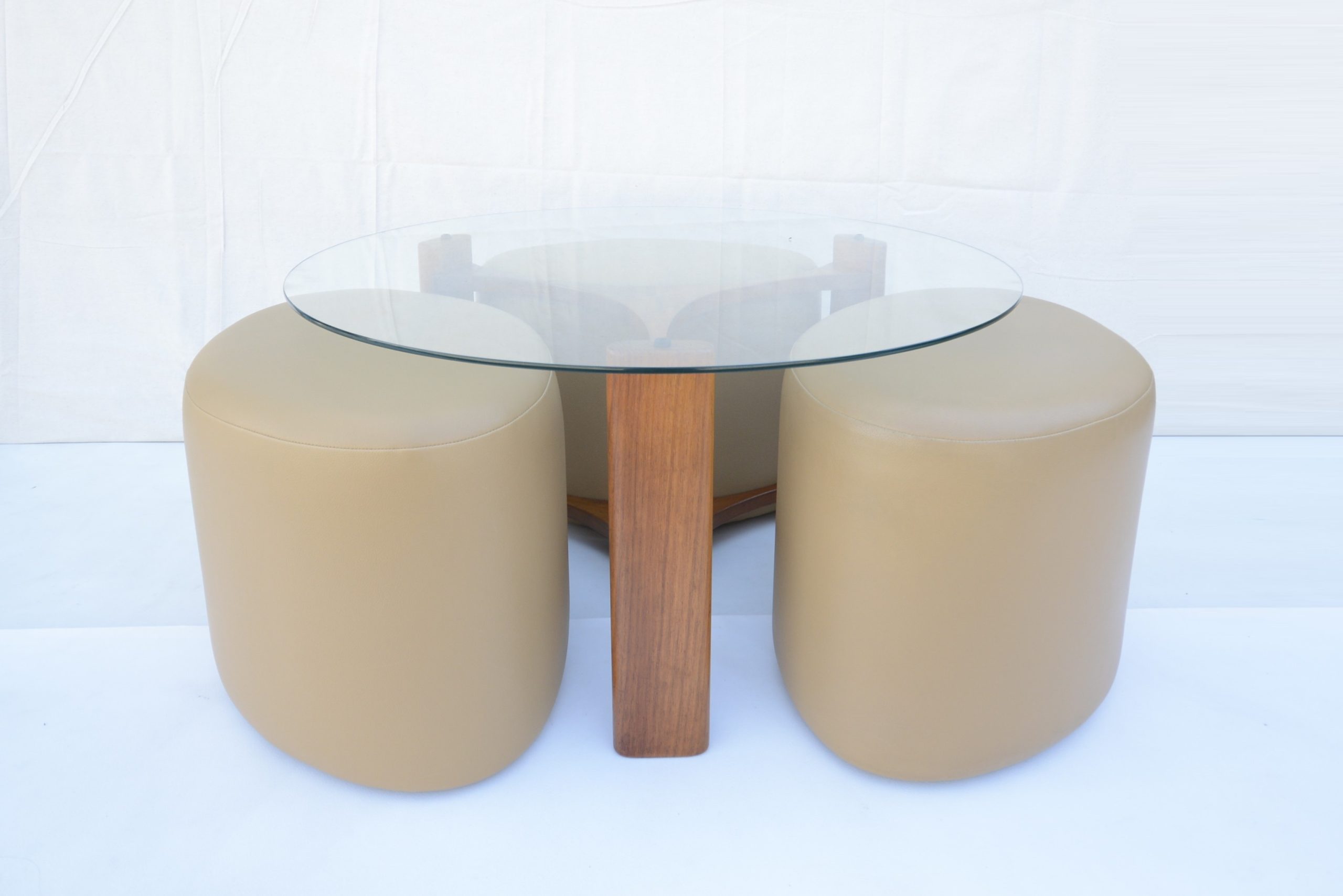 th-brown-&-sons-rondo-fondue-suite-stools-parker-era (13)