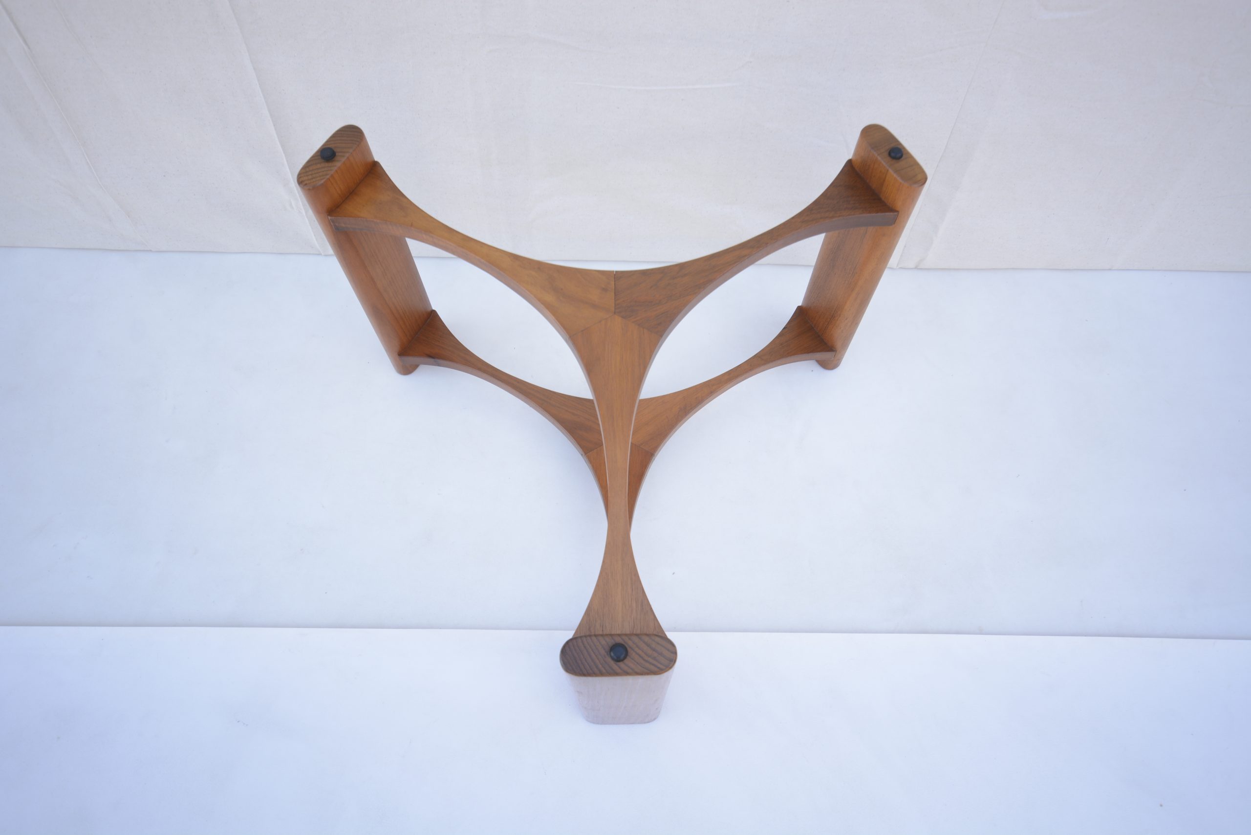 th-brown-&-sons-rondo-fondue-suite-stools-parker-era (5)