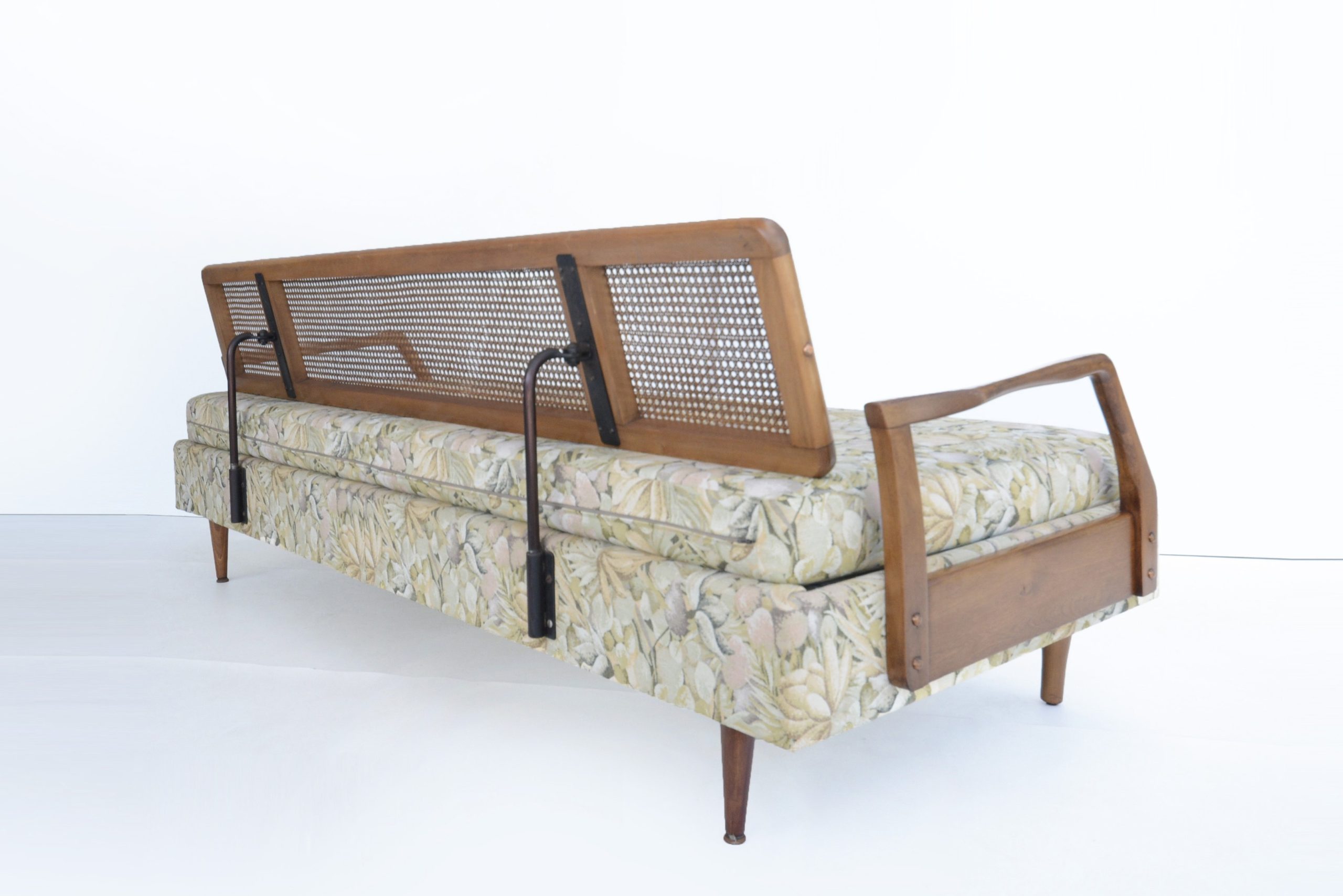 van-treight-day-night-sofa-parker-danish-designer-b-b-italia-era-couch-lounge-suite-vintage (1.)